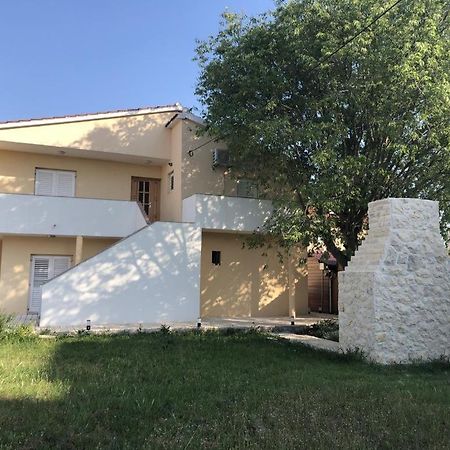 Apartmani Veronika Sukošan Εξωτερικό φωτογραφία