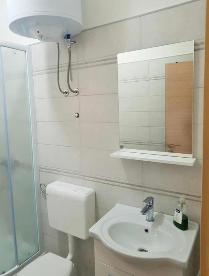 Apartmani Veronika Sukošan Εξωτερικό φωτογραφία