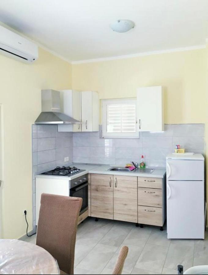 Apartmani Veronika Sukošan Εξωτερικό φωτογραφία